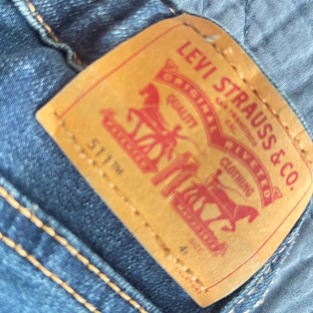 KIDS LEVI JEANS, size 4t - Picture 6 of 6